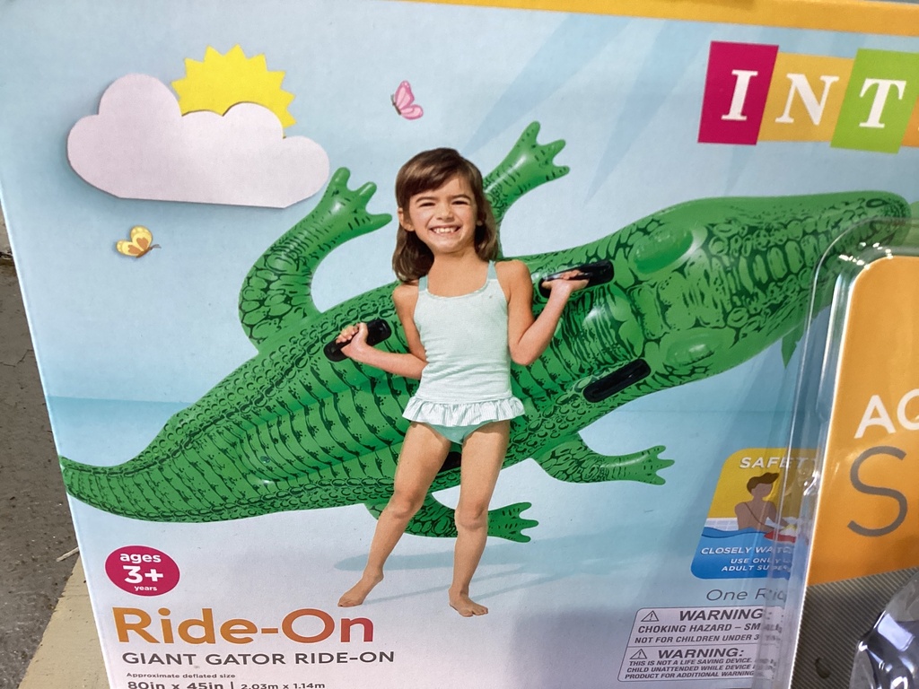 MAT FLOATING GIANT GATOR 84X50