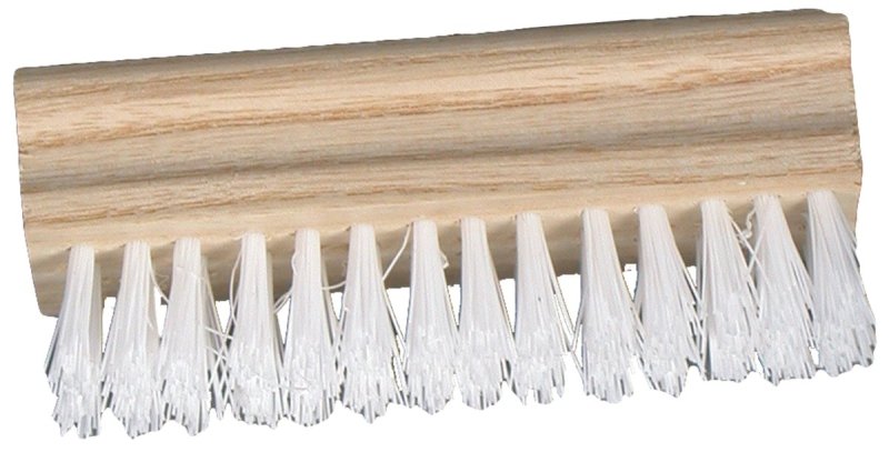 NAIL BRUSH WOOD HANDLE        