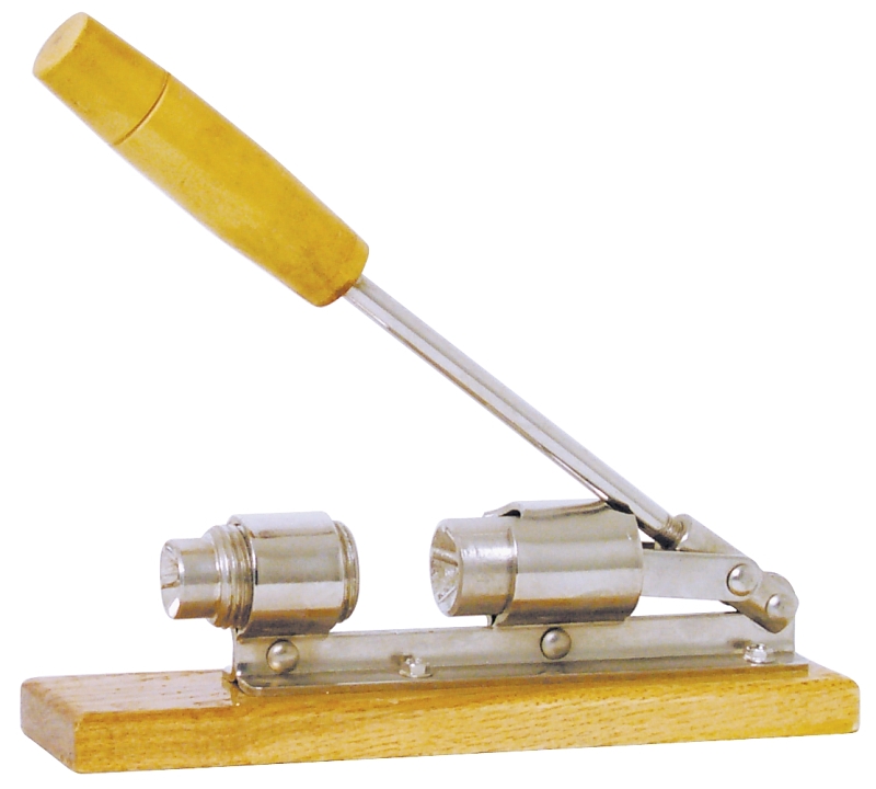 NUTCRACKER PECAN/ NUT STEEL   
