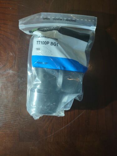 [37879] TEE THREADED POLY 1 IN FPT    